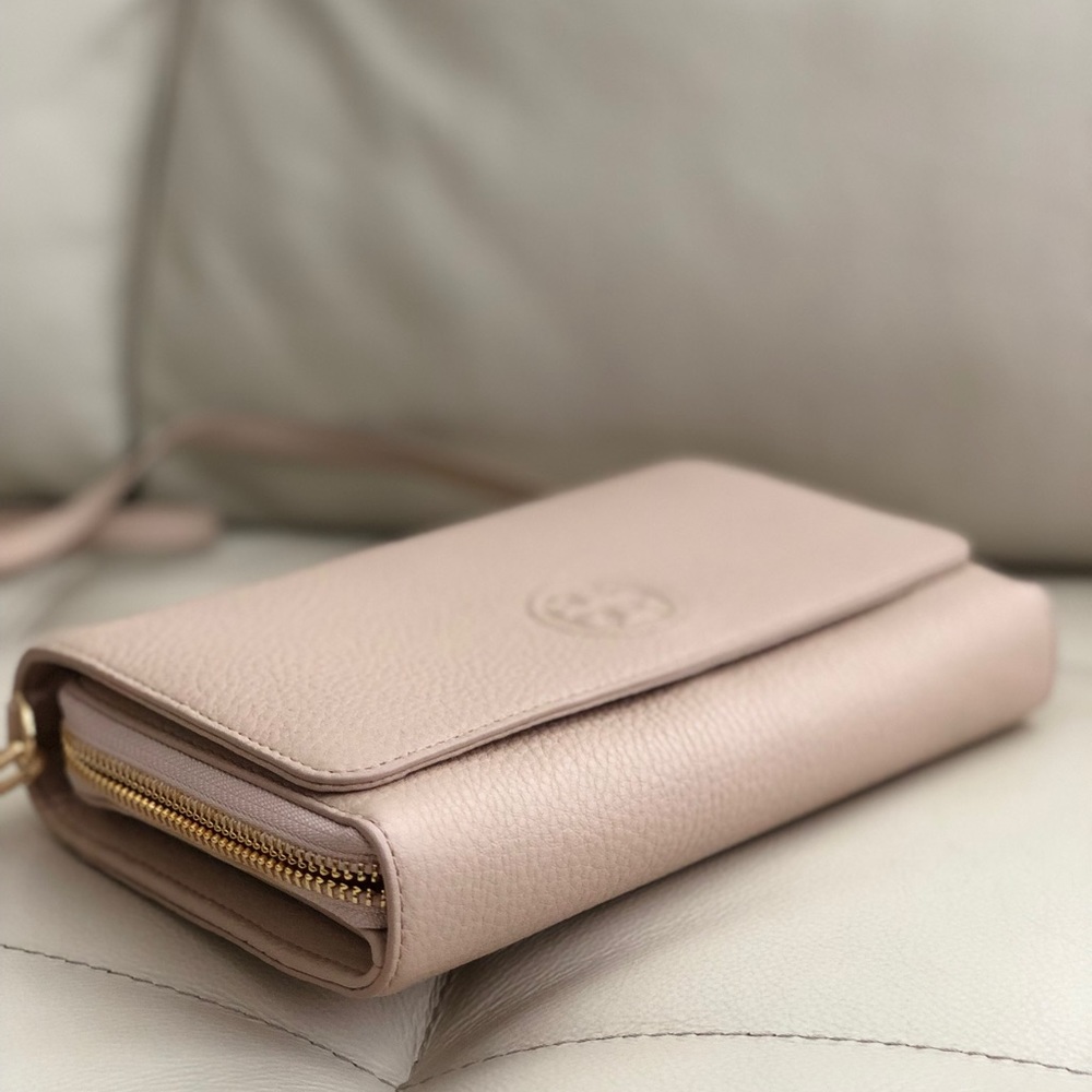 Tory Burch Bombe Flat Wallet Crossbody Light Oak - Picture 3 of 8